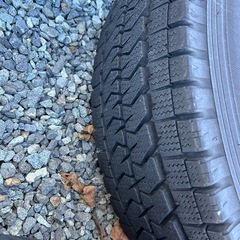 200系ハイエース　ホイールスタッドレス4本セットの画像