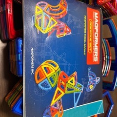 マグフォーマー（マグネットのおもちゃ）の画像