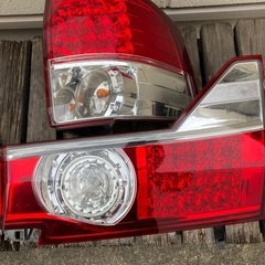 アルファード　テールランプの画像