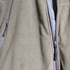 pbi ペーベーイー ジャケット サイズM カーキカラー ラミネート加工 の画像