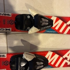 子供用スキーの画像