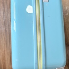 キャリーケースの画像