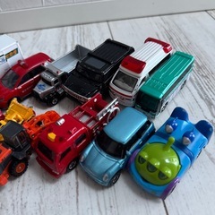 トミカ　たくさんの画像