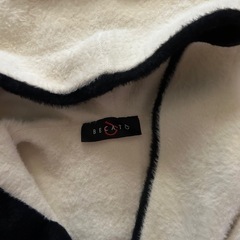 べカート BECATO ホワイトコート　コートの画像