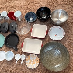 食器　いろいろの画像