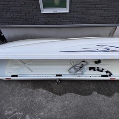 ルーフボックスの画像