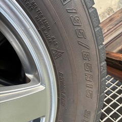 バリ山！国産タイヤ ノア ヴォクシーなどに 195/65R15の画像