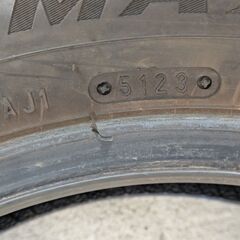 工賃こみ　バリ溝２０２３年夏タイヤ　１５５／６５Ｒ１４　４本セットの画像