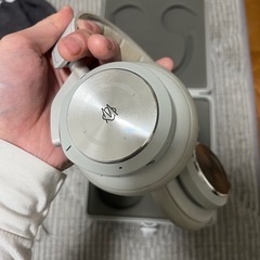 b&o X Rimowa ヘッドホンの画像