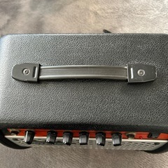 フェルナンデス🎸
ギターアンプの画像