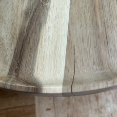 IKEA小さいテーブルふたつの画像