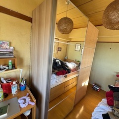 IKEA(イケア)タンス、二つ扉、スライド鏡付きの画像