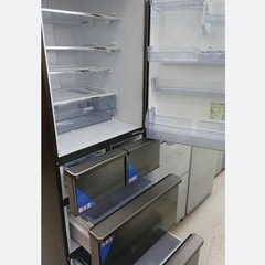 5ドア冷蔵庫の画像