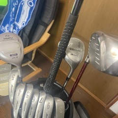 【値下げ中】ゴルフクラブセット（メーカーはおもにミズノ）の画像