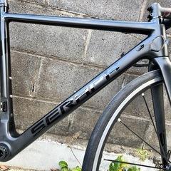 美品軽量カーボンフレーム+レーシングゼロの画像