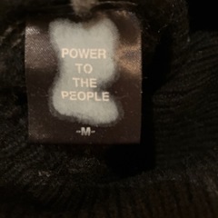 メンズ👨【power to the people】ハイネック　ブラック Mの画像