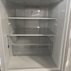 【定価10万円・美品】Hisense 冷蔵庫の画像