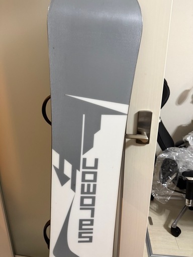 【初心者/練習用に】SALOMONスノーボードセット（146cm）ニットカバー・デッキパッド付 引越処分