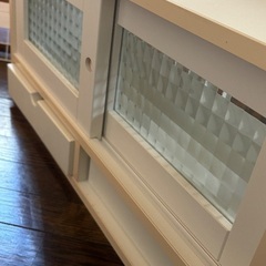 キッチンカウンターツアー収納　キャビネットの画像