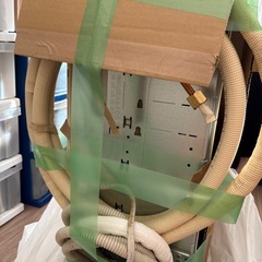 【引渡し予定者確定】取外し済　三菱エアコン霧ヶ峰MSZ-GV564S-W 14-18畳用リビングダイニング向けの画像