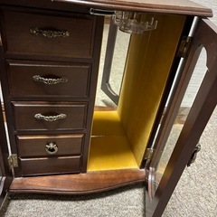 お引取相談中です。オルゴール付きアクセサリーケースの画像