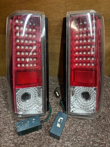 シボレー アストロ　純正テールランプ　割れなし　GM 1985〜2005年 Yahoo!オークション -「シボレーアストロ テール」の落札相場・落札価格