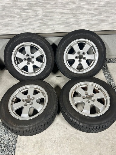 プリウス　スタッドレス　ホイールタイヤセット
　
