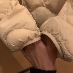 ウルトラライトダウン ユニクロ レディース Lサイズ クリーム色の画像