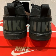 Nike ブラック スニーカー コートバロー23.0㎝新品未使用品の画像