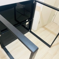 ニトリ セラミックダイニングテーブル 椅子2つつきの画像