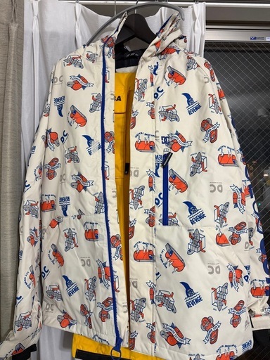 【極美品】DC SHOES スノボウェア 上下セット [Mサイズ] 使用1-2回