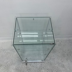  【美品・鍵付】ガラスコレクションケース 3段（全面強化ガラス）の画像