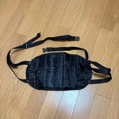 旅行用フットレストの画像