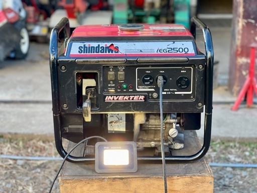 新ダイワ　インバーター エンジン発電機　IEG2500 やまびこ　定格出力：2.5KVA 作動品　