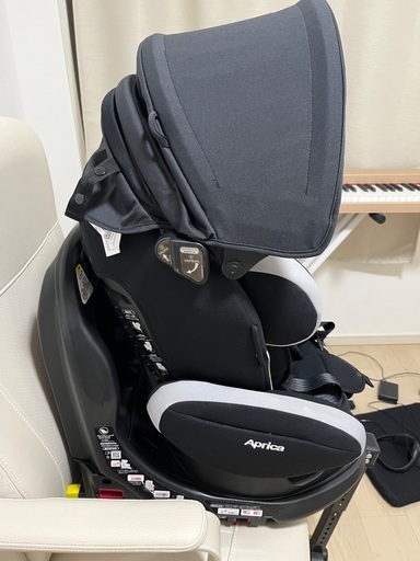 aprica チャイルドシート　isofix