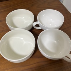 茶碗やサラダボウルなどの画像