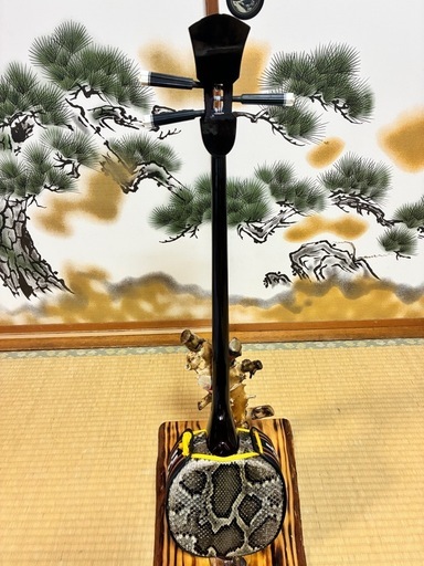 沖縄三線！黒木上質黒檀！知念大工型！本張り【一枚張り】⑤ (ちょこ