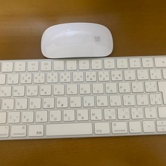 【美品】iMac 21.5(2019)メモリ8GB/HDD1TB/MRT42J/A 4Kの画像