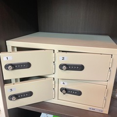 美品！エーコー EIKO 金庫 貴重品ロッカーの画像