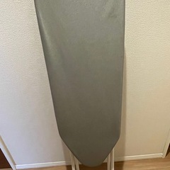ニトリ スタンド式 アイロン台の画像