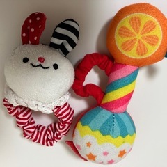 ベビー向け 音が鳴るおもちゃ ラトル8点の画像