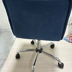 デスク用昇降チェアの画像