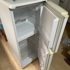 一人暮らしに最適・中古冷蔵庫【無料でお譲りします】の画像