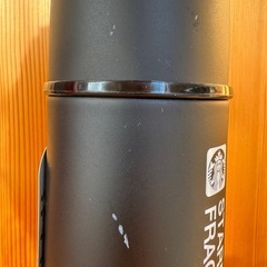 fragment design＋Starbucksコラボデザインステンレスボトルの画像
