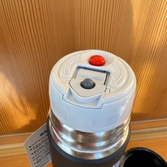 fragment design＋Starbucksコラボデザインステンレスボトルの画像