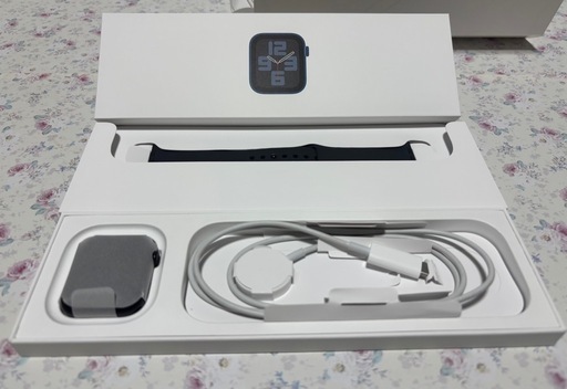 Apple Watch SE（第2世代）44mm ミッドナイト GPSモデル
