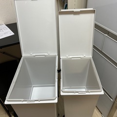 ニトリ ゴミ箱 2個セット【0円・引き取り限定】の画像