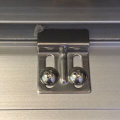 オンライン決済　網戸サッシ　シルバー　美品　W87　H185　戸車付き②の画像