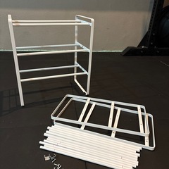 山崎実業の伸縮シューズラック フレーム3段 ホワイトの画像