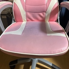 ピンク かわいい ゲーミングチェアの画像